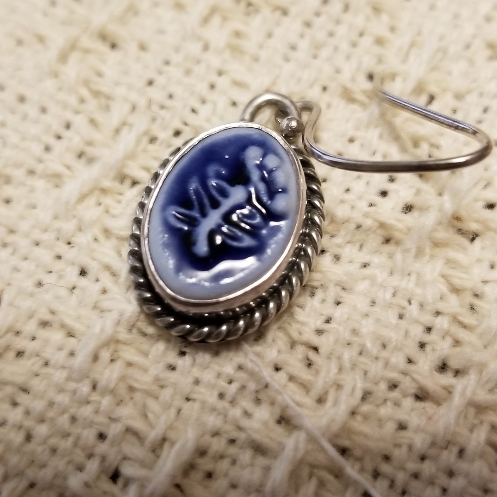 Silver earrings - Picture 3 of 5